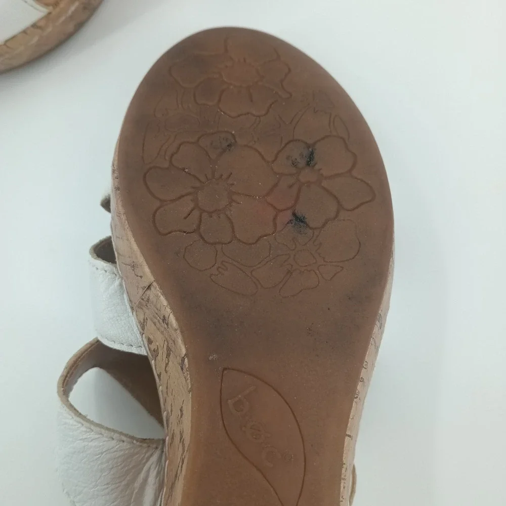 B.O.C. Born Concept White Leather Cork Wedge Sandals Womens 8M C94301 CIA15